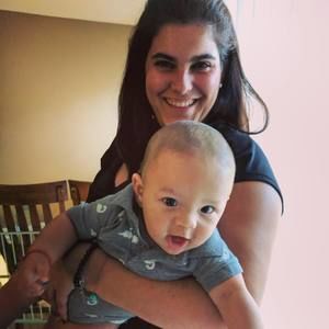 Meet your Posher, Alejandra